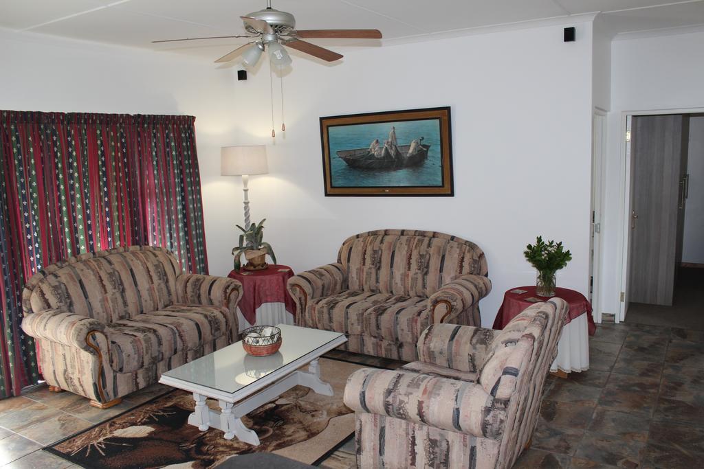 Van Biljon Cottage No Loadshedding Oudtshoorn Exterior photo